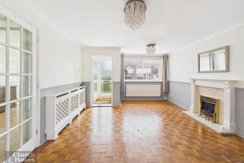 2 bedroom detached bungalow for sale, Foulgar Close, South Woodham Ferrers