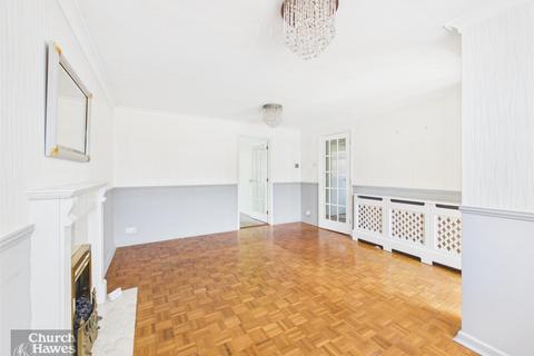 2 bedroom detached bungalow for sale, Foulgar Close, South Woodham Ferrers