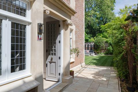undefined, Frognal, Hampstead Village NW3