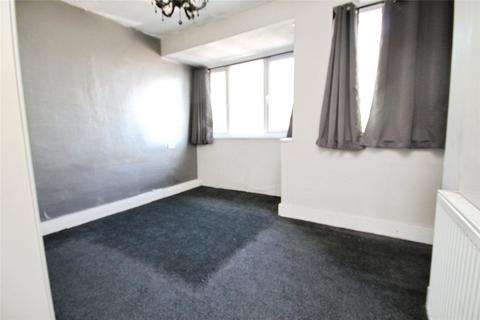 3 bedroom terraced house to rent, Oval Road North, Dagenham, RM10