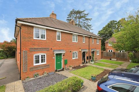 2 bedroom end of terrace house for sale, Chichester Road, Hellingly, Hailsham, East Sussex, BN27