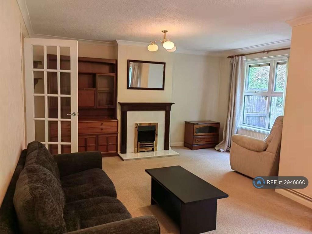 House in Cambridge, Cherry Hinton - View 2
