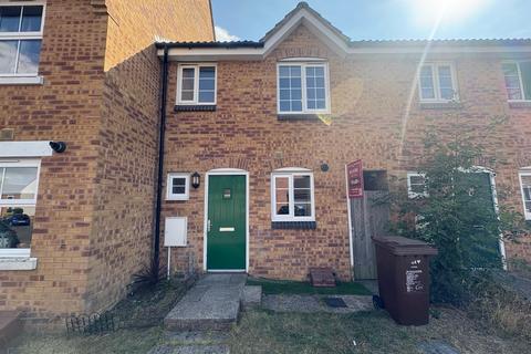 3 bedroom terraced house to rent, Arden Close, Corby, NN18