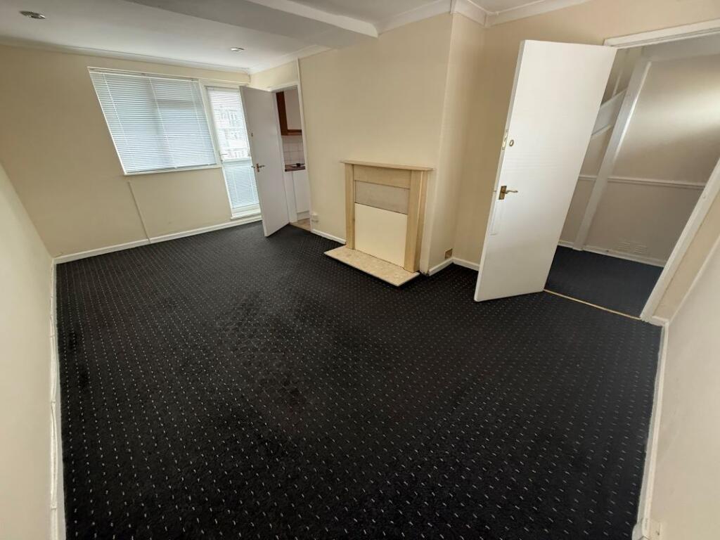 Rose Lane, Romford - View 2