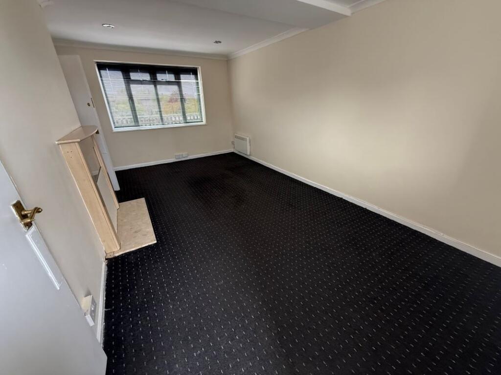 Rose Lane, Romford - More