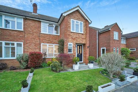 undefined, Fullerton Close, Byfleet, West Byfleet