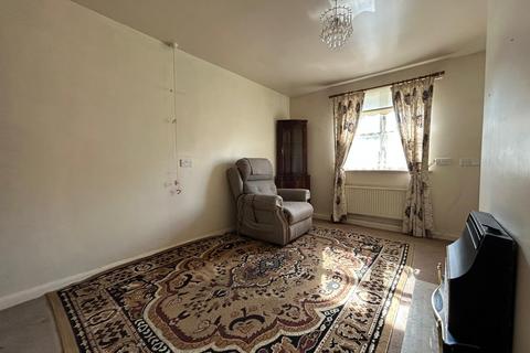 2 bedroom bungalow for sale, St. Anthonys Gardens, Wrose, Shipley, BD18