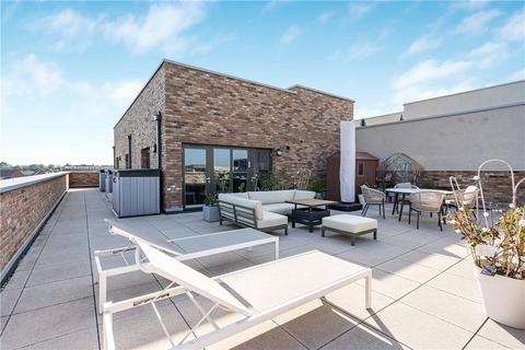 2 bedroom penthouse for sale, Patagonia Way, Cambridge, CB3