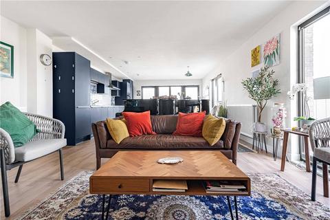 2 bedroom penthouse for sale, Patagonia Way, Cambridge, CB3