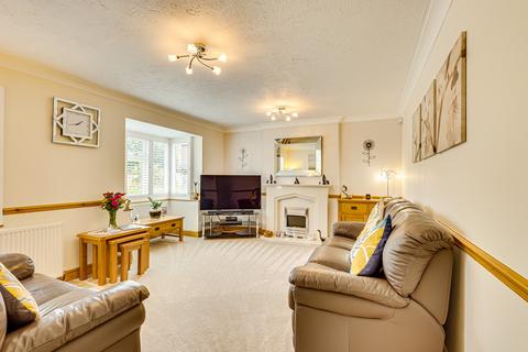 4 bedroom detached house for sale, Sonning Way, Southend-on-sea, SS3