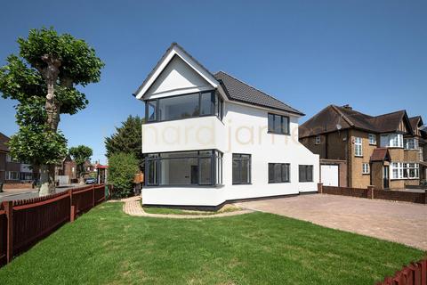 Woodcroft Avenue, Mill Hill, NW7
