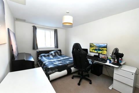 2 bedroom flat to rent, Academy Place, TW7