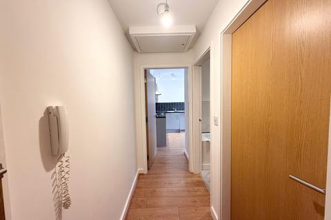 undefined, Skyline, S70