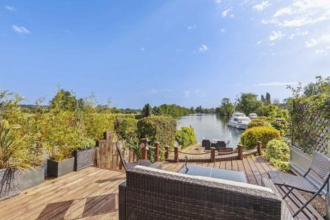 3 bedroom townhouse for sale, Temple Mill Island, Marlow, Buckinghamshire, SL7 1SQ