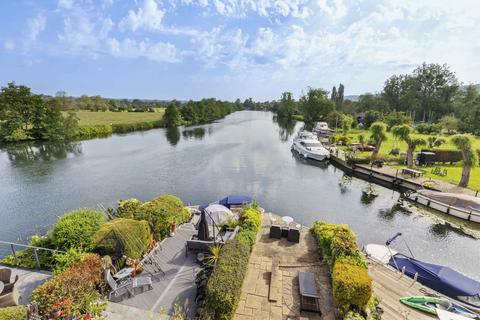 3 bedroom townhouse for sale, Temple Mill Island, Marlow, Buckinghamshire, SL7 1SQ