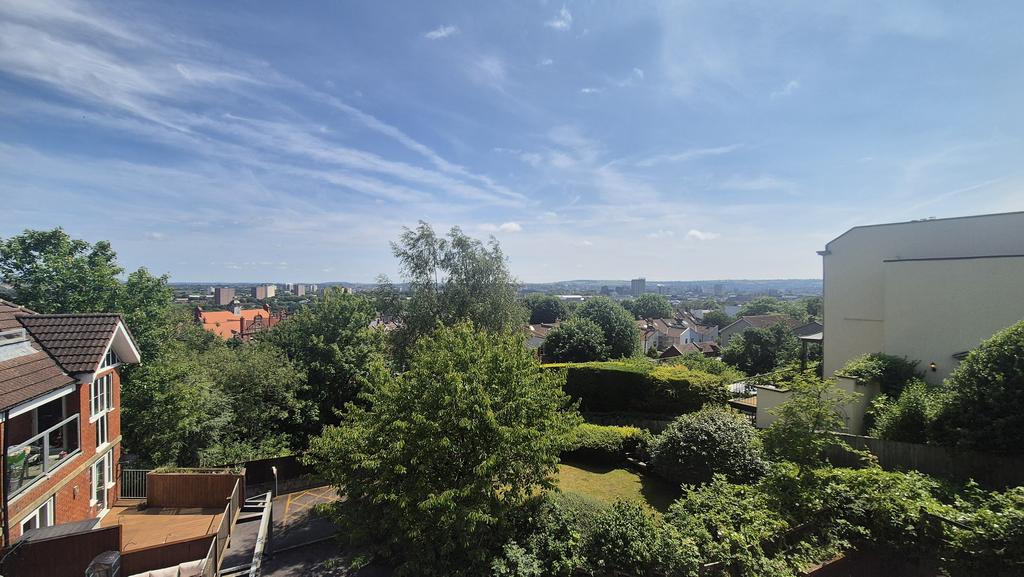 Newland Heights, Bristol, BS7 - View 2