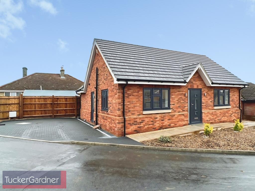 2 bedroom bungalow to rent