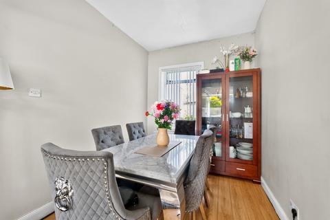 undefined, Clifton Road, Giffnock, Glasgow