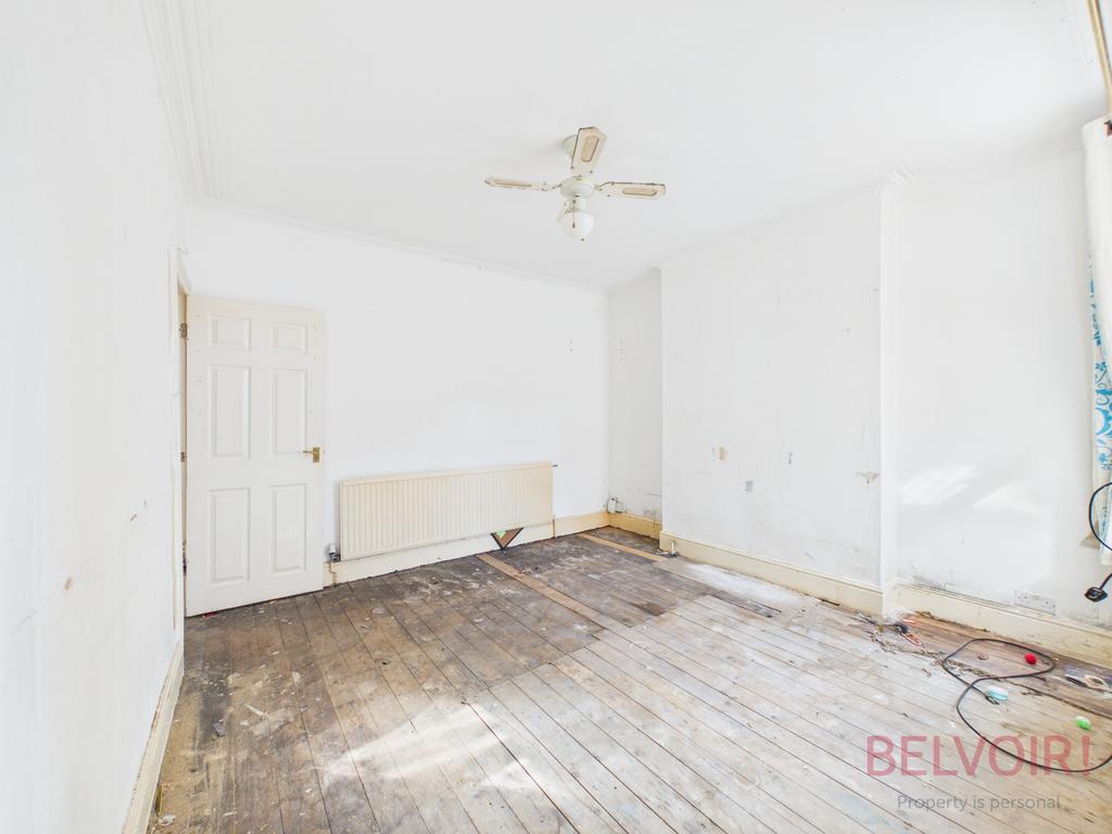 Broomhill Road, Nottingham, NG6 - More