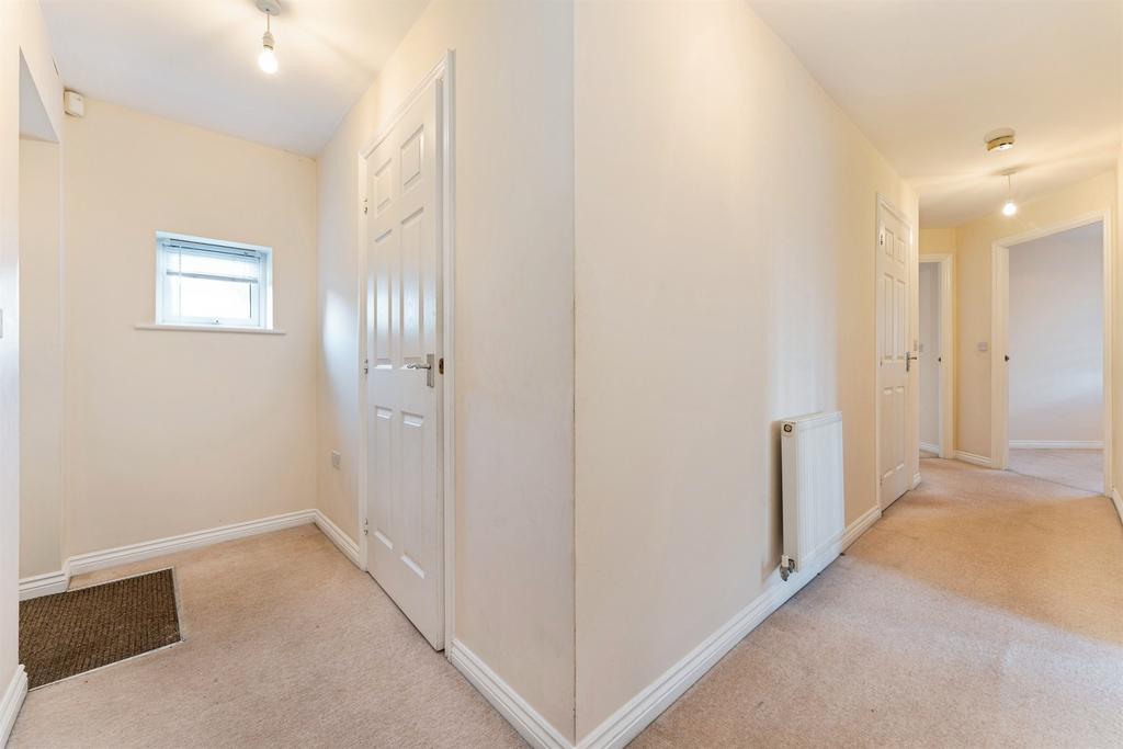Apartment in Cambridge, Orchard Park - View 2