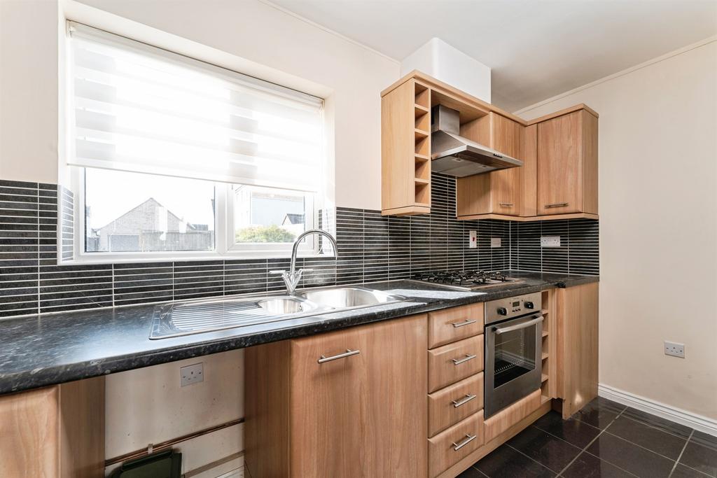 Apartment in Cambridge, Orchard Park - View 3