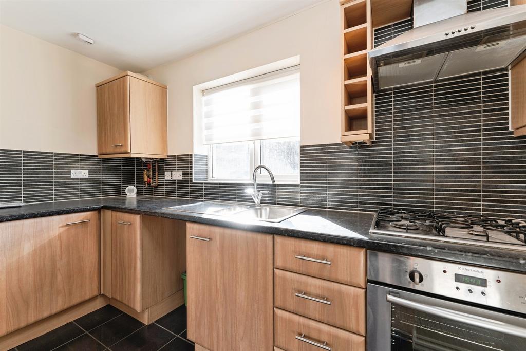Apartment in Cambridge, Orchard Park - View 4