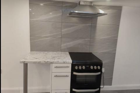 Studio to rent, Howard Road, Barking, Essex, IG11