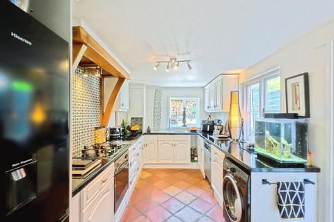 3 bedroom terraced house for sale, Salisbury Terrace, Firgrove Road, Cross in Hand, Heathfield, TN21