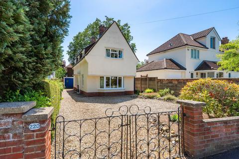 3 bedroom detached house for sale, Earlham Road, Norwich
