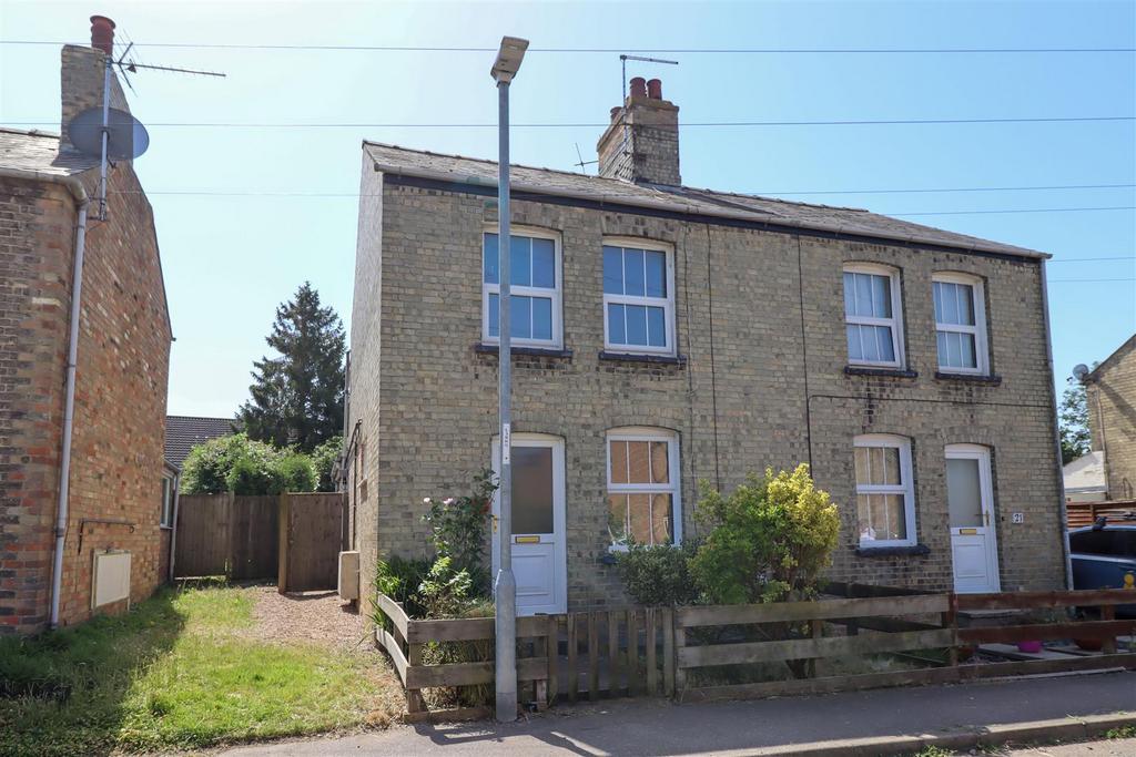 2 bedroom semi-detached house to rent