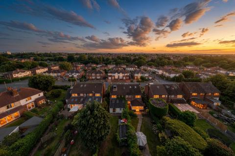 4 bedroom semi-detached house for sale, Dicksons Drive, Chester CH2