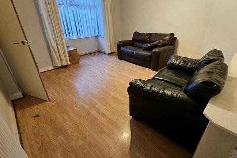 3 bedroom house to rent, Langworthy Road, Salford, M6