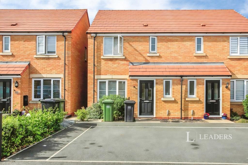 3 bedroom semi-detached house to rent