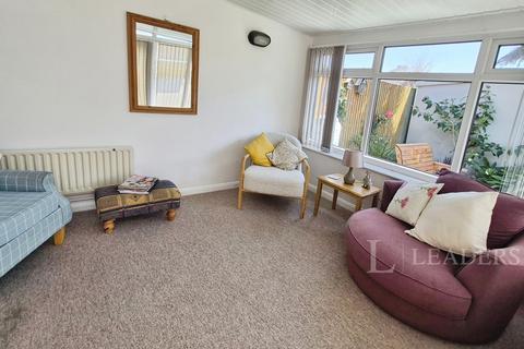 2 bedroom bungalow for sale, Bayly Avenue, Portchester, Fareham