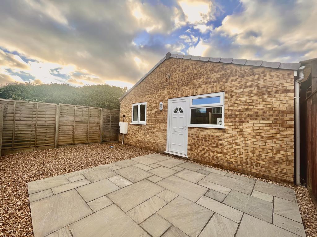 2 bedroom house to rent