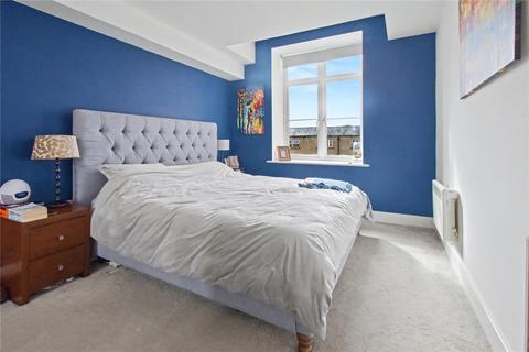 3 bedroom apartment for sale, Winker Green Lodge, Eyres Mill Side, Armley, Leeds