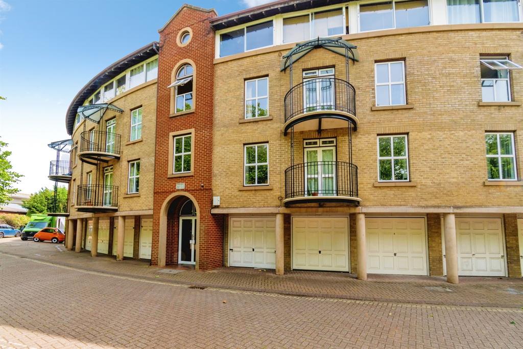 Alcantara Crescent, Southampton