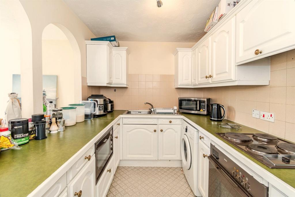 Alcantara Crescent, Southampton - View 2