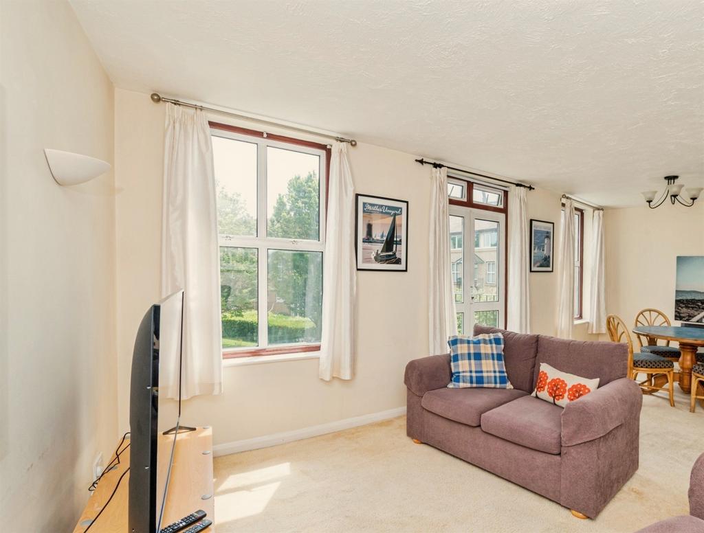 Alcantara Crescent, Southampton - View 3