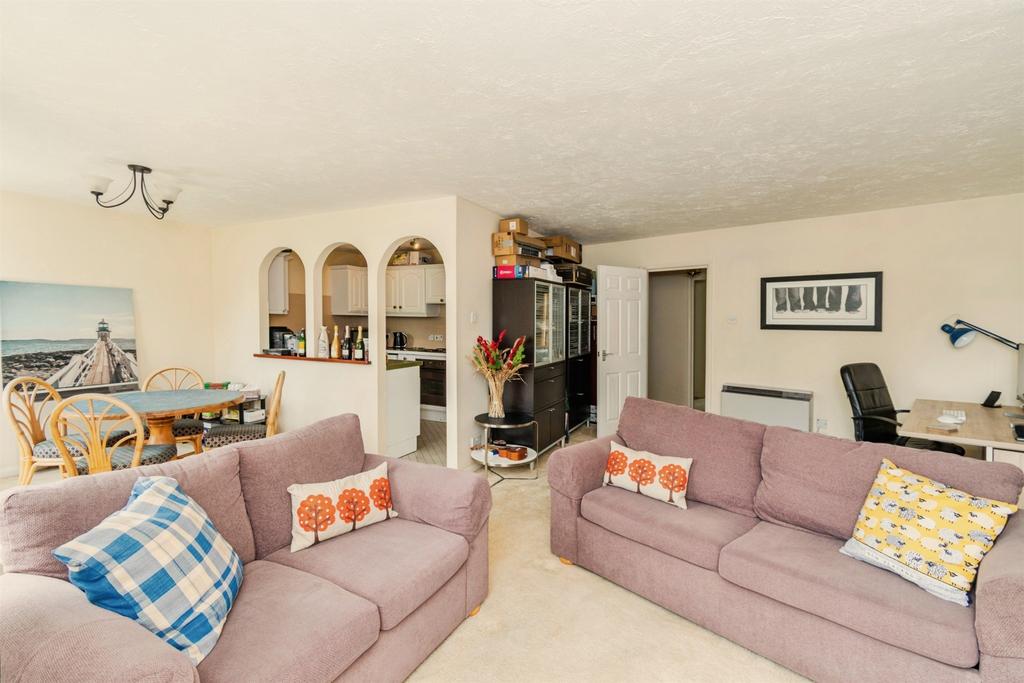 Alcantara Crescent, Southampton - View 4