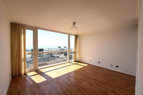 2 bedroom duplex for sale, 13 Undercliff, Wolsey Gardens, Felixstowe, Suffolk IP11 7PQ