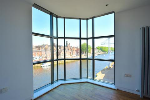 2 bedroom apartment to rent, Bridge Street, York