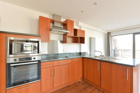 2 bedroom apartment to rent, Bridge Street, York