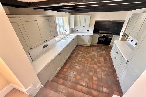 6 bedroom property with land for sale, Ty Mawr, Carmarthenshire