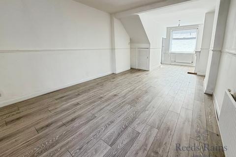 3 bedroom terraced house for sale, Mulgrave Street, Staffordshire ST1