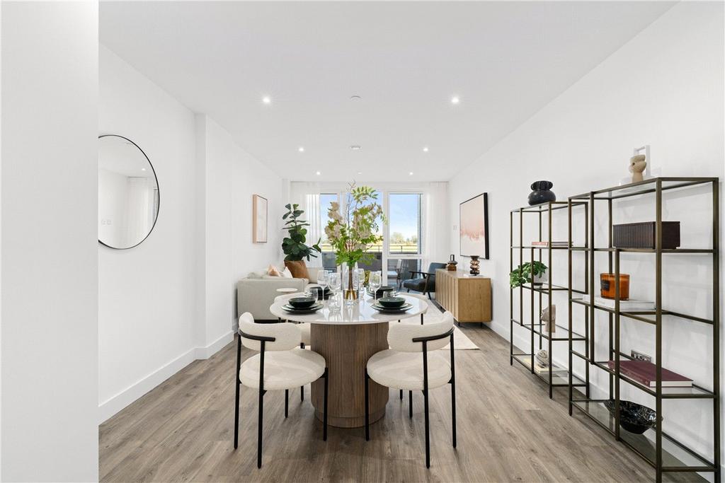 Apartment in Cambridge, Eddington - View 3