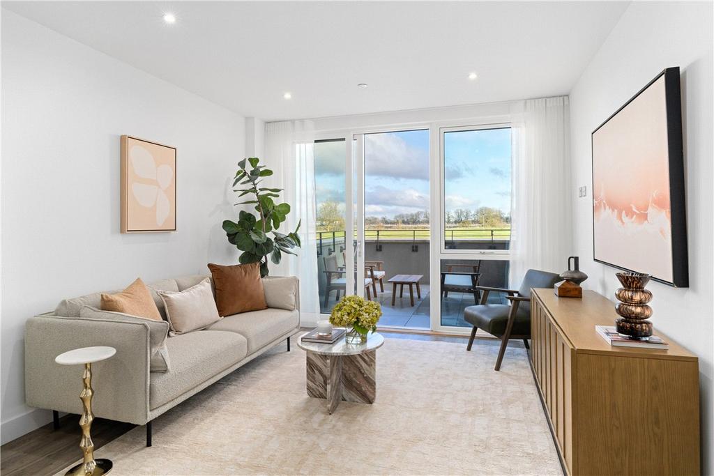 Apartment in Cambridge, Eddington - View 5