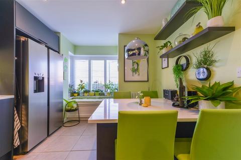 3 bedroom semi-detached house for sale, Village Road, Wouldham