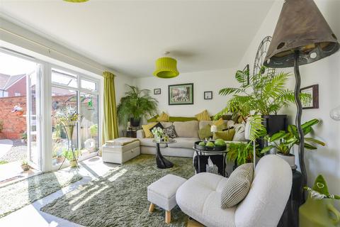 3 bedroom semi-detached house for sale, Village Road, Wouldham