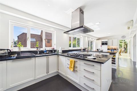 4 bedroom detached house for sale, Cottage Gardens, Northampton NN3